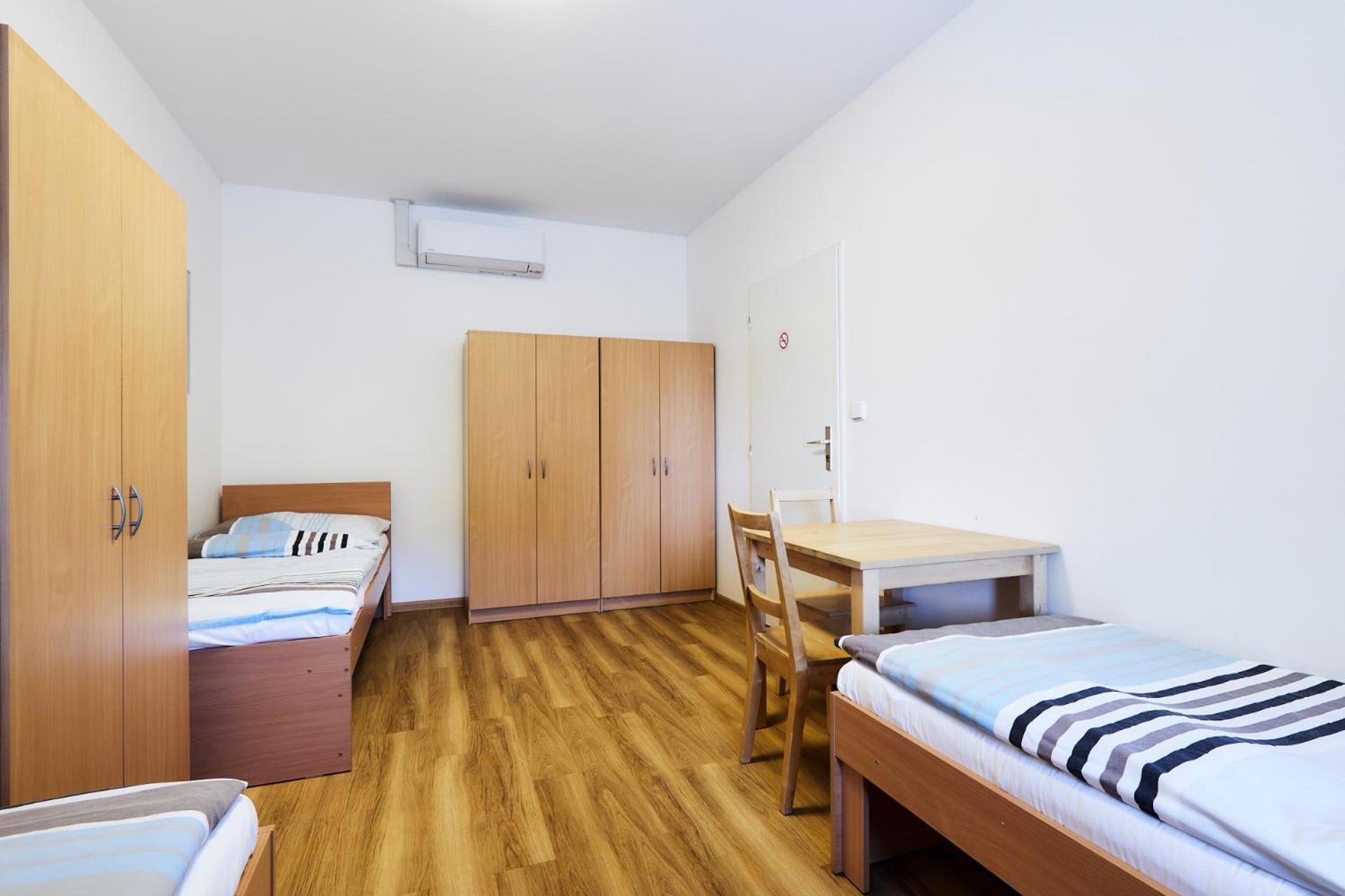 Apartmany Ubytovani Alfa ปราก ภายนอก รูปภาพ