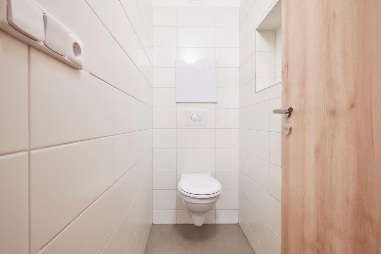 Apartmany Ubytovani Alfa ปราก ภายนอก รูปภาพ