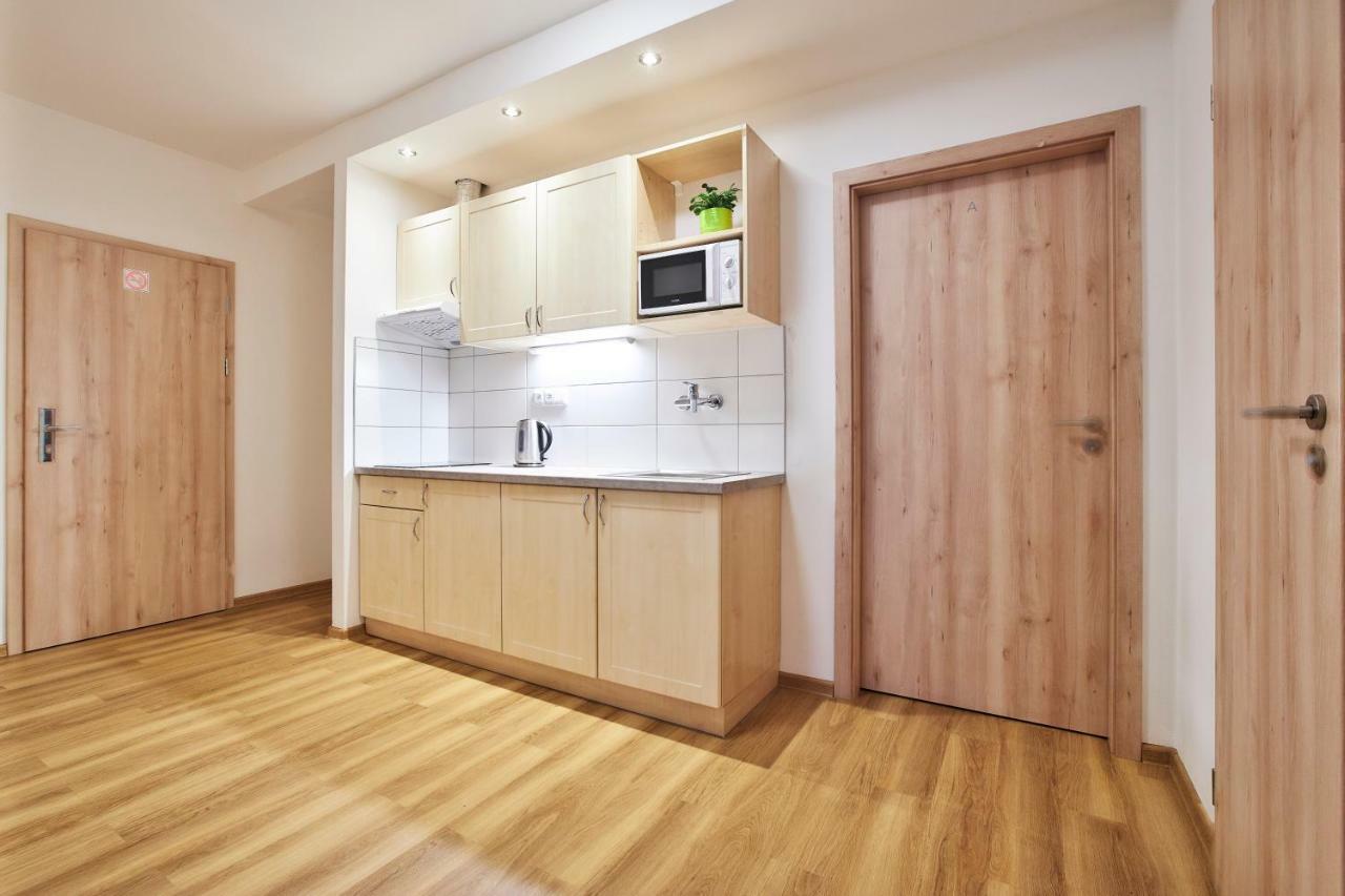 Apartmany Ubytovani Alfa ปราก ภายนอก รูปภาพ